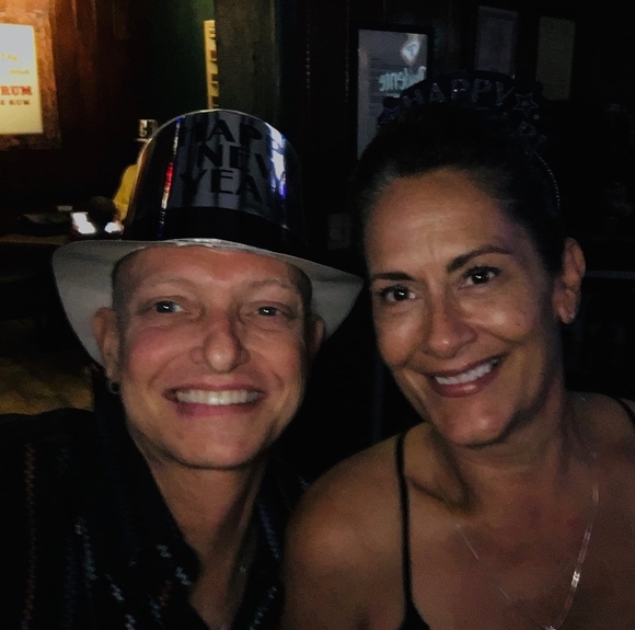 Meet your Posher, Julie - Picture 1 of 1